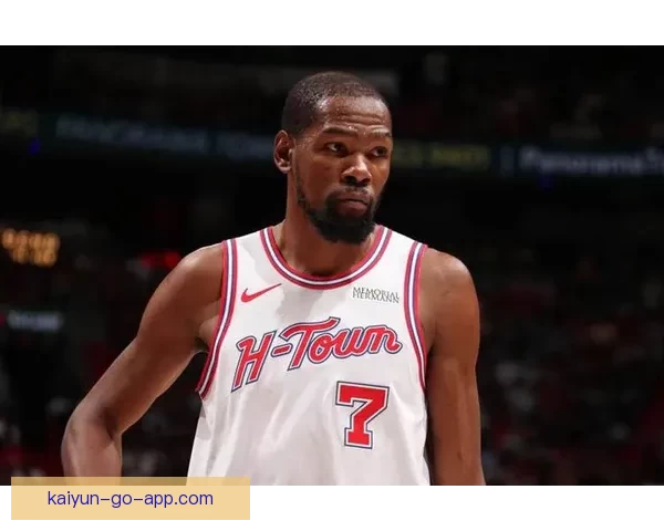 杜兰特狂砍40分7篮板5助攻仍难救主乌度卡被驱逐惹争议